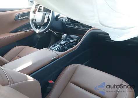 2025 Toyota Crown Signia Xle from USA, damaged, VIN JTDACAAJ8S3019440